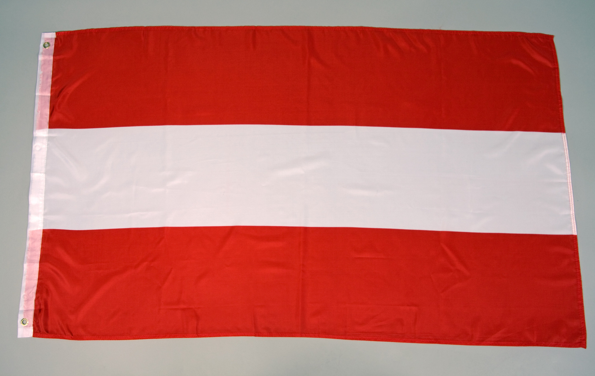 Österreich Fahne 90x150cm   *)