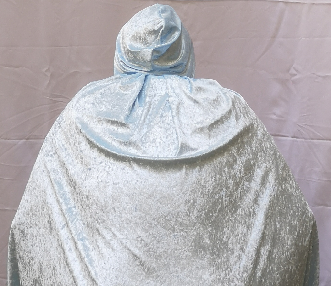 Velour Umhang  hellblau  XS   90cm  *)