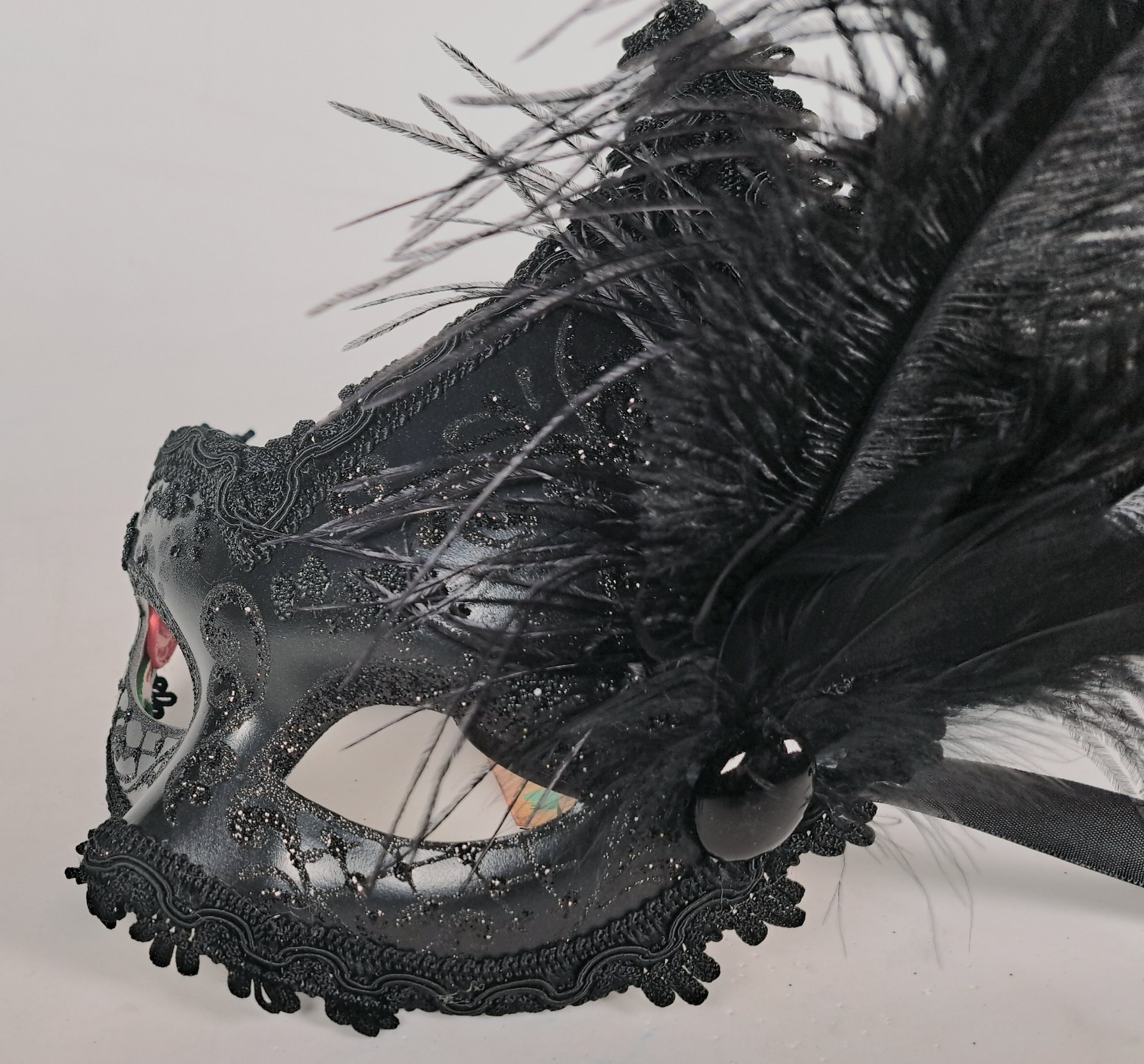Venezianische Federmaske Onda "Giada" schwarz-schwarz