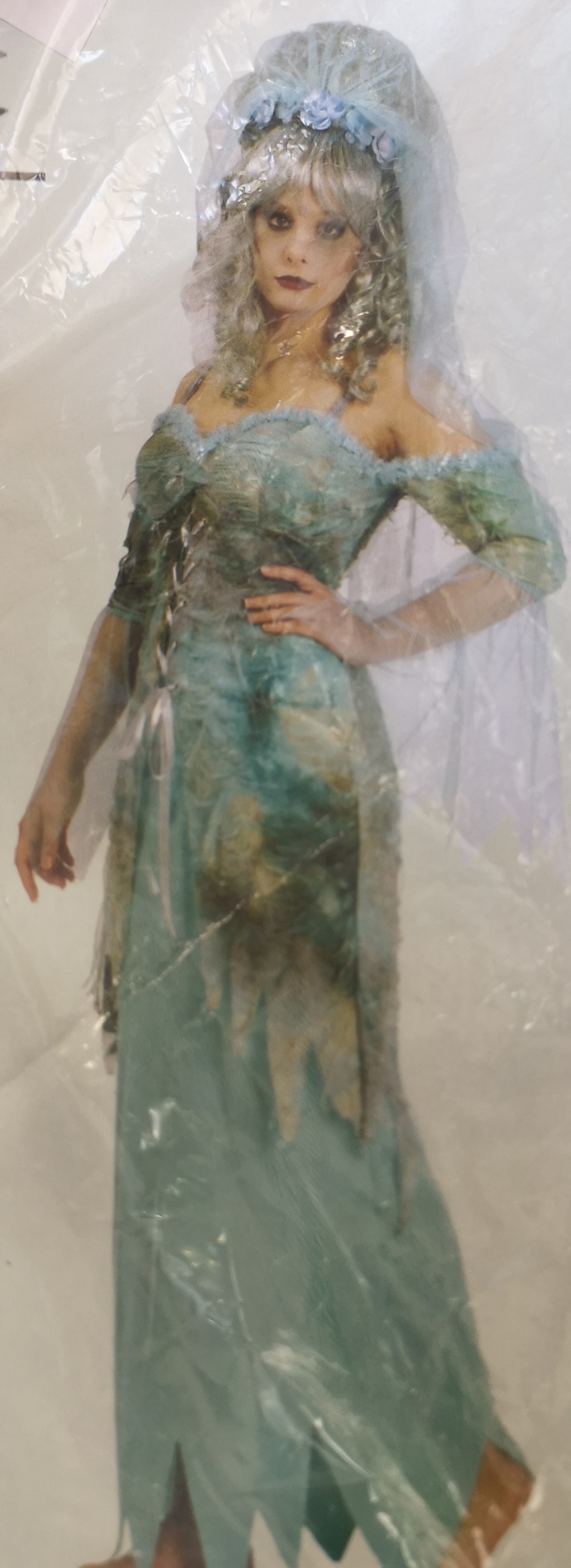 Kleid Udine 40-42  m.Schleier