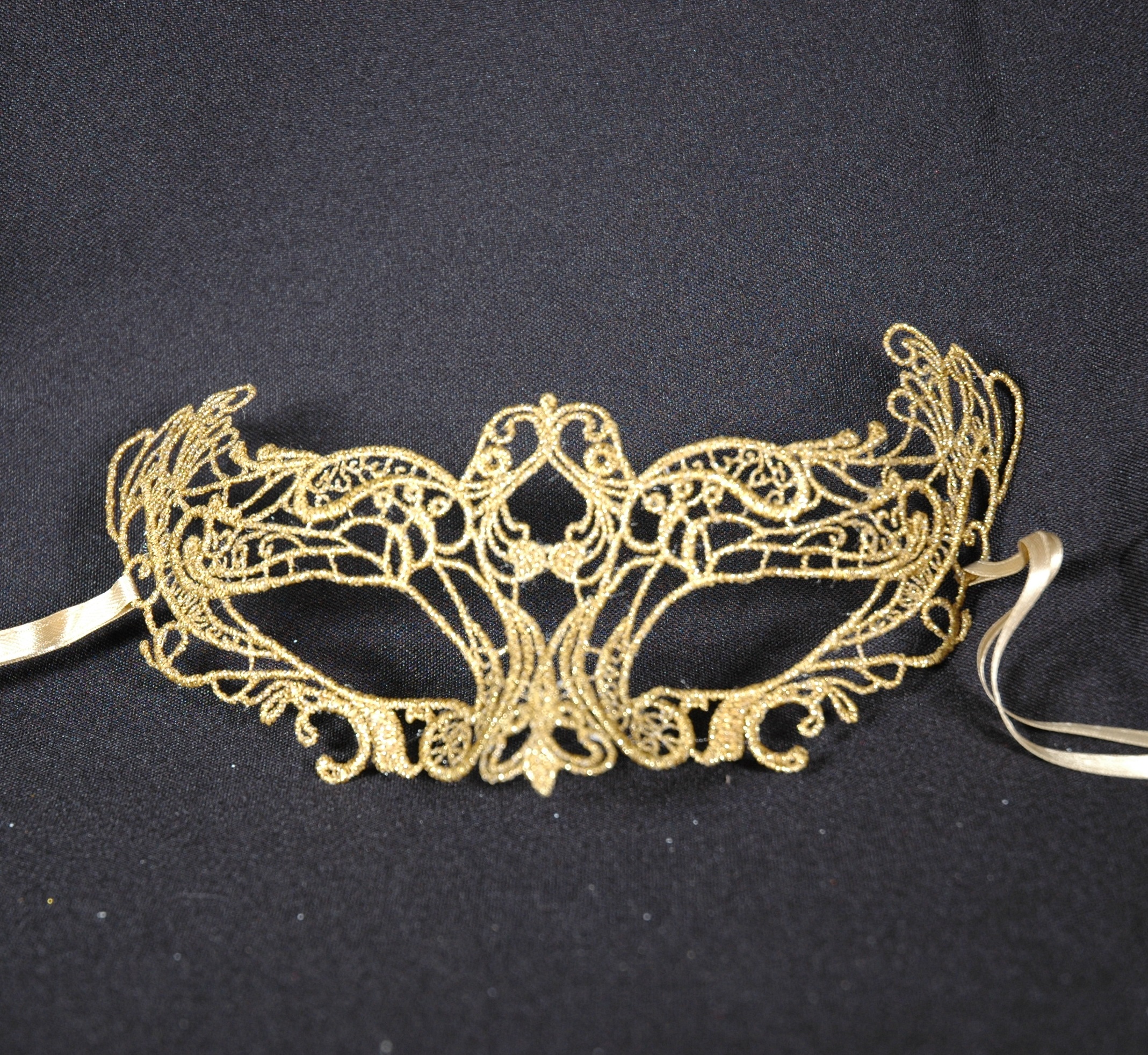 Venezianische Spitzen-Maske gold ONDA